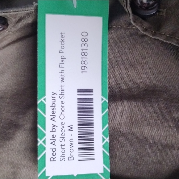 Men's Short Sleeved a Button Down - Picture 4 of 4